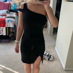 One shoulder bodycon